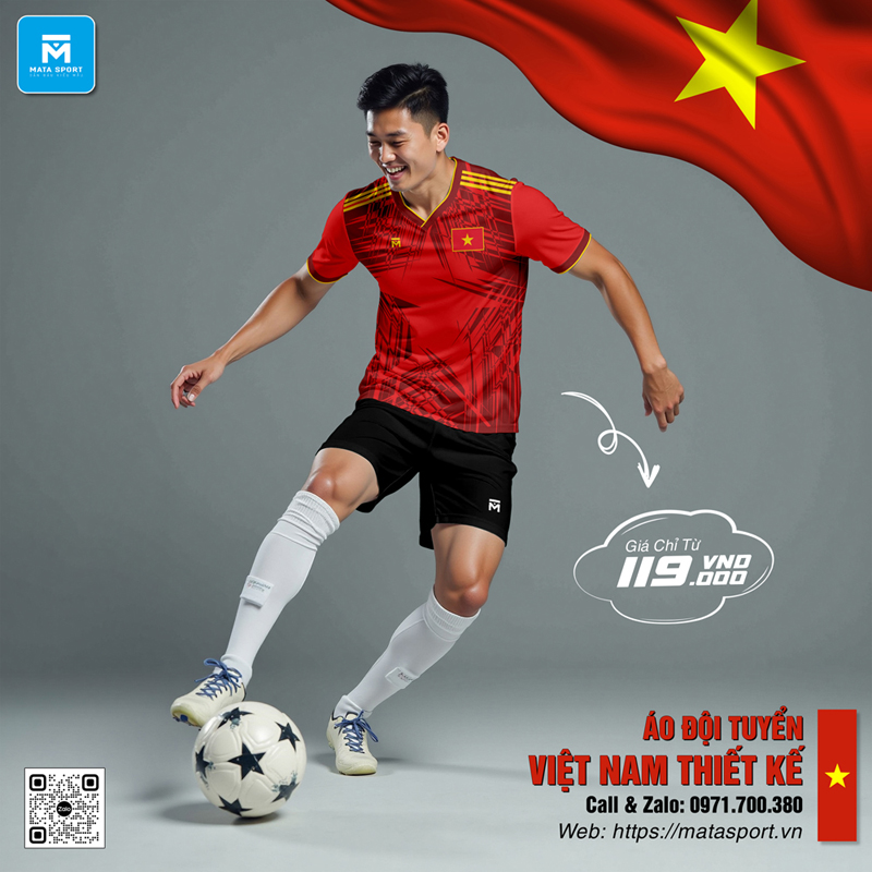 Áo bóng đá đội tuyển Việt Nam thiết kế màu đỏ đô với họa tiết hiện đại và cờ ngực trái nổi bật